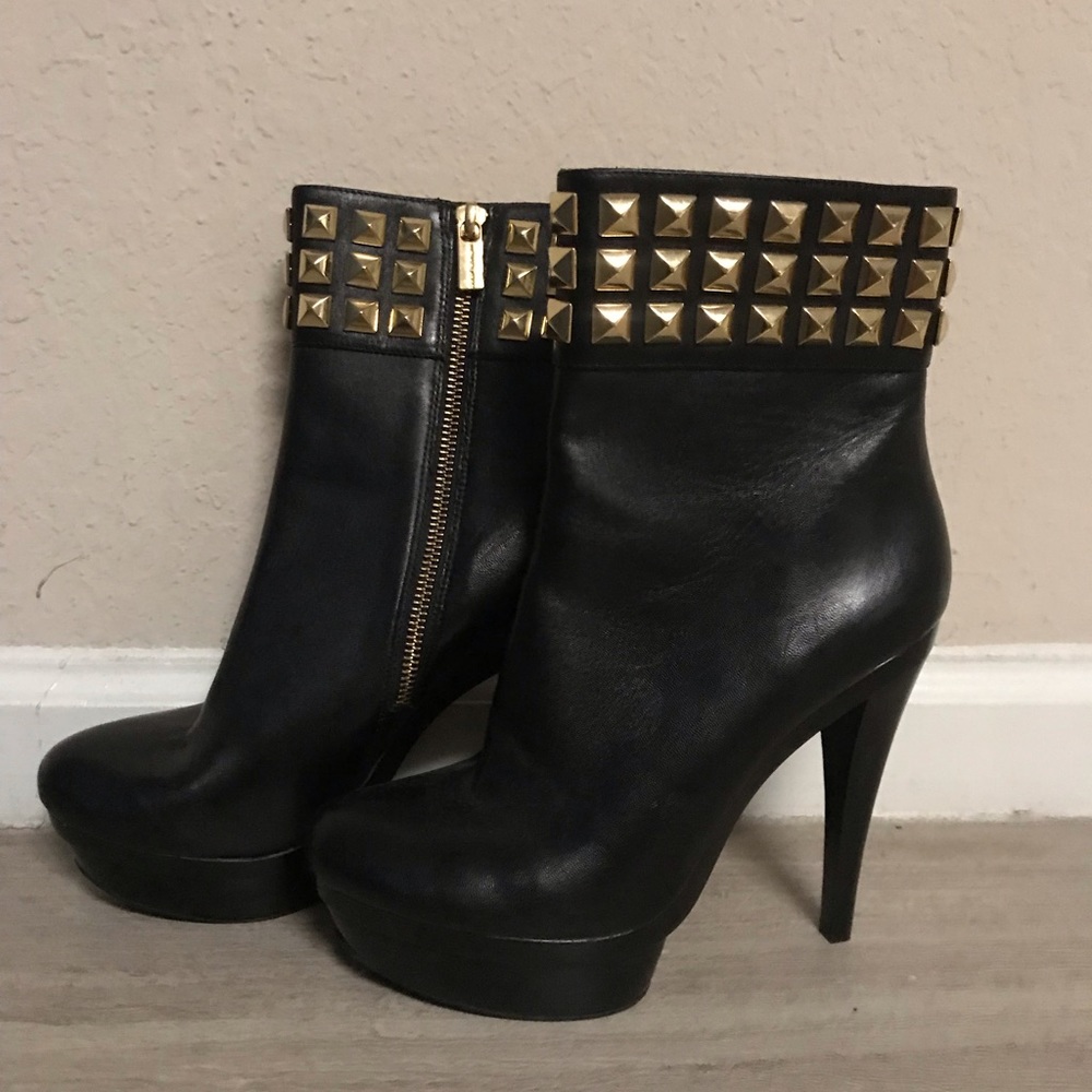 Michael kors platform ankle boot